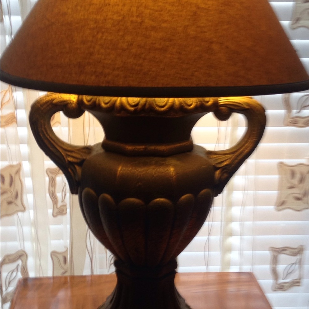 Meet your Posher, Dennis